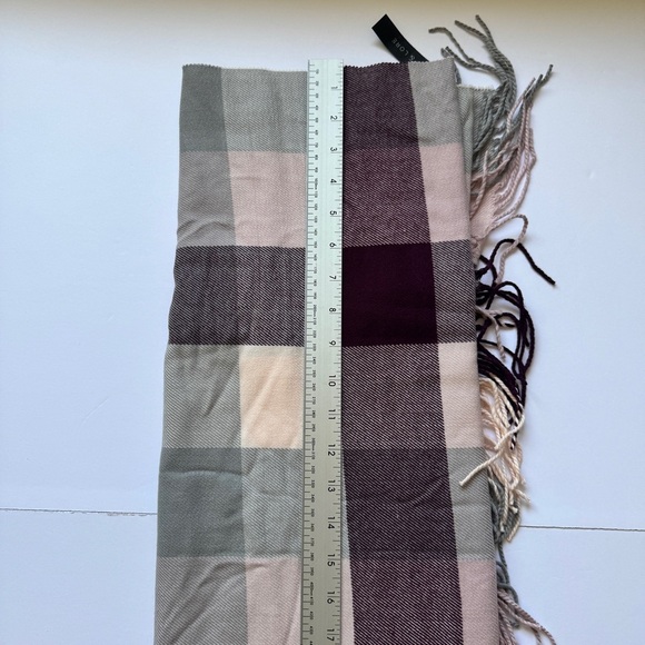 NWT Love and Lore Scarf Plaid Check Fringe Trim Purple Pink Super Soft OS - Picture 5 of 9